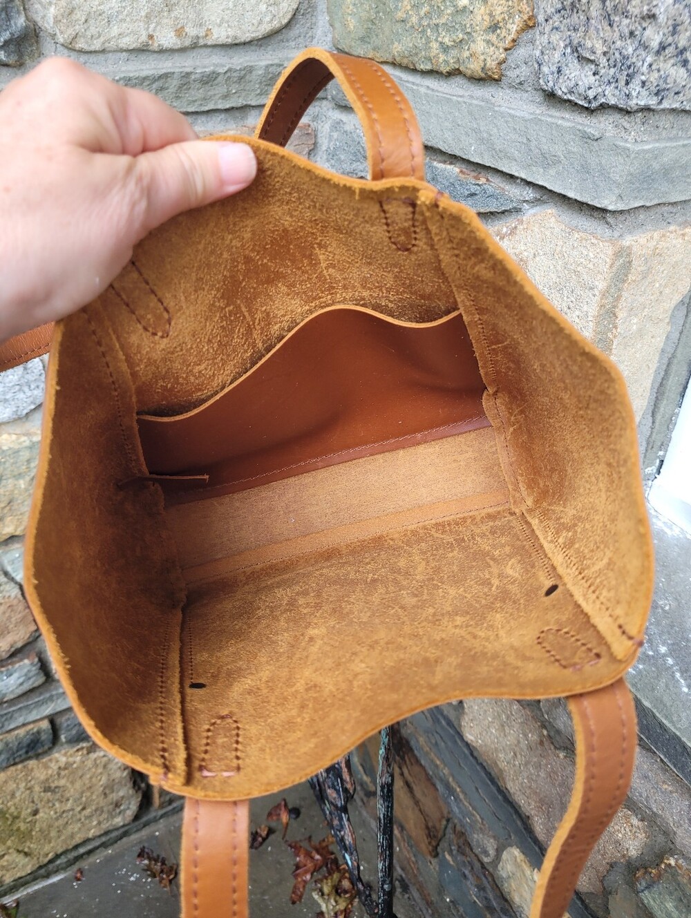 Portland Leather Juliette Tote Bag - Picture 11 of 16